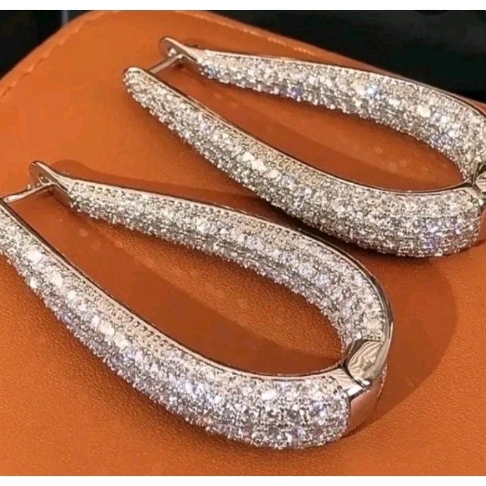 Elegant Silver Zircon Diamond Filled Hoop Earrings With Clasp Lock